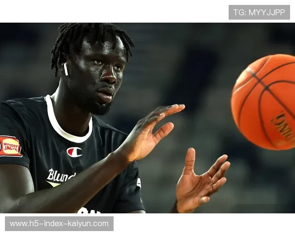 太阳重签前锋CJ亨特利 发展联盟场均14.5分7.6篮板获机会